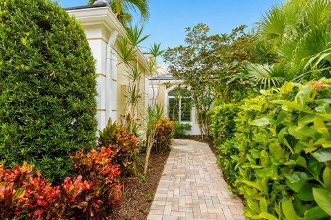 Casa en Delray Beach, Florida 3 dormitorios, 245.35 m2 № 2357198