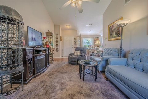 House in San Antonio, Florida 2 bedrooms, 110.09 sq.m. № 1873345 - photo 9