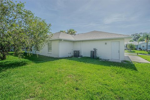 House in San Antonio, Florida 2 bedrooms, 110.09 sq.m. № 1873345 - photo 30