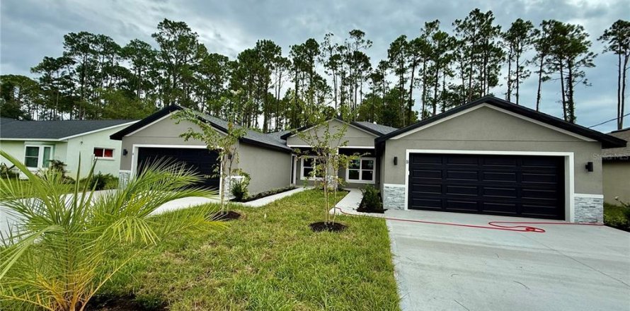Commercial property in Palm Coast, Florida 6 bedrooms, 243.59 sq.m. № 2236929