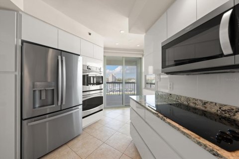 Condominio en venta en Tampa, Florida, 3 dormitorios, 212.1 m2 № 2218907 - foto 18