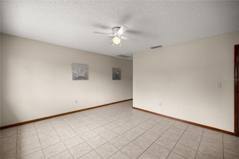 House in Ocala, Florida 2 bedrooms, 60.2 sq.m. № 1678980 - photo 6