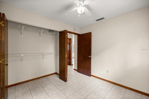 House in Ocala, Florida 2 bedrooms, 60.2 sq.m. № 1678980 - photo 11
