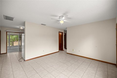 House in Ocala, Florida 2 bedrooms, 60.2 sq.m. № 1678980 - photo 5
