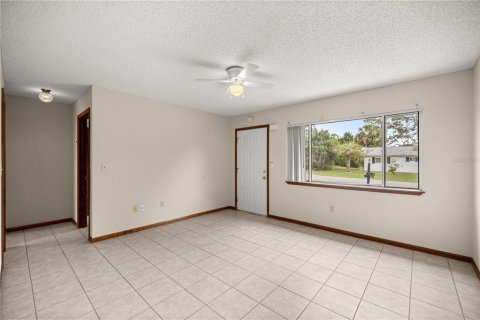 House in Ocala, Florida 2 bedrooms, 60.2 sq.m. № 1678980 - photo 4