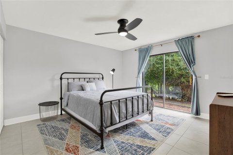 Condo in Daytona Beach, Florida, 2 bedrooms  № 2388118 - photo 19