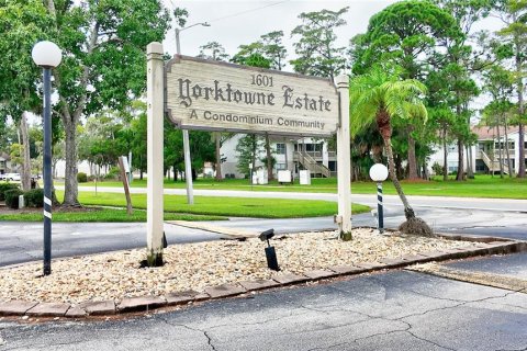 Condo in Daytona Beach, Florida, 2 bedrooms  № 2388118 - photo 24
