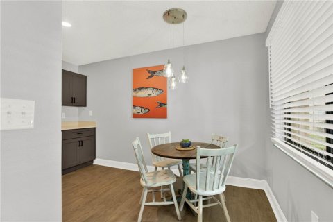 Condo in Daytona Beach, Florida, 2 bedrooms  № 2388118 - photo 6