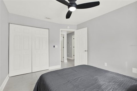 Condo in Daytona Beach, Florida, 2 bedrooms  № 2388118 - photo 18