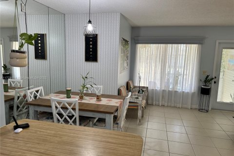 Condo in Greenacres, Florida, 2 bedrooms  № 1865293 - photo 29