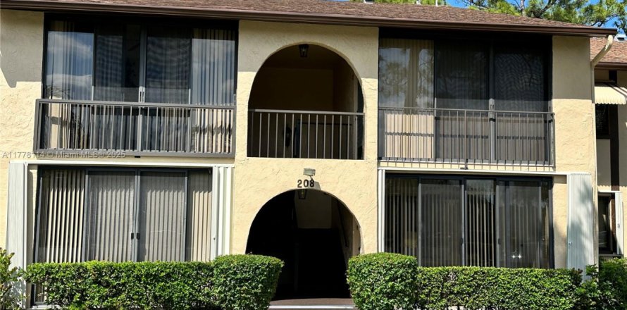 Condo in Greenacres, Florida, 2 bedrooms  № 1865293