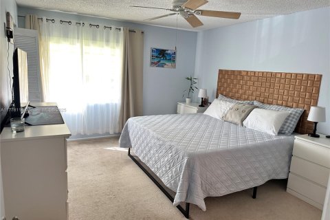 Condo in Greenacres, Florida, 2 bedrooms  № 1865293 - photo 20