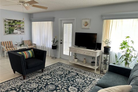 Condo in Greenacres, Florida, 2 bedrooms  № 1865293 - photo 4