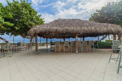 Copropriété à louer à Hollywood, Floride: 1 chambre, 75.9 m2 № 1996783 - photo 24