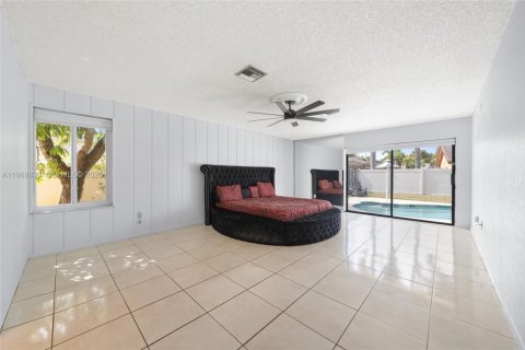 Купить виллу или дом в Лодерхилл, Флорида 5 спален, 267.28м2, № 2035927 - фото 6