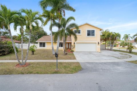 Casa en Lauderhill, Florida 5 dormitorios, 267.28 m2 № 2035927
