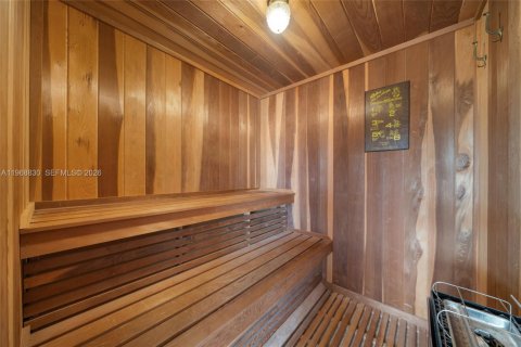 Купить виллу или дом в Лодерхилл, Флорида 5 спален, 267.28м2, № 2035927 - фото 10