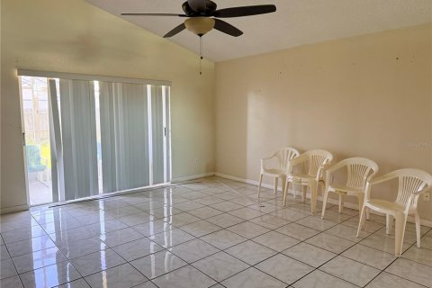 Villa ou maison à vendre à Kissimmee, Floride: 3 chambres, 113.9 m2 № 2321784 - photo 14