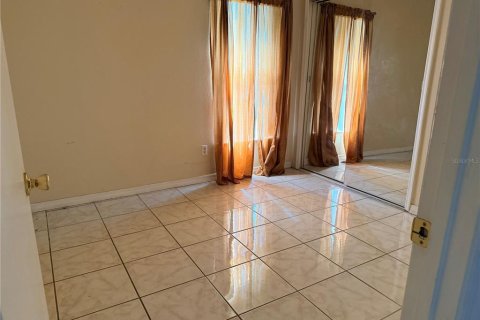 Villa ou maison à vendre à Kissimmee, Floride: 3 chambres, 113.9 m2 № 2321784 - photo 11