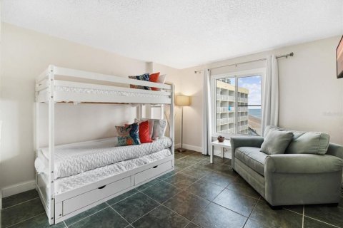 Condo in Daytona Beach, Florida, 2 bedrooms  № 1570417 - photo 22