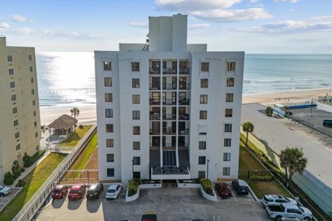 Condo in Daytona Beach, Florida, 2 bedrooms  № 1570417 - photo 5