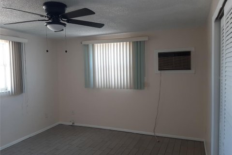 Casa en venta en New Port Richey, Florida, 2 dormitorios, 101.08 m2 № 2166525 - foto 14
