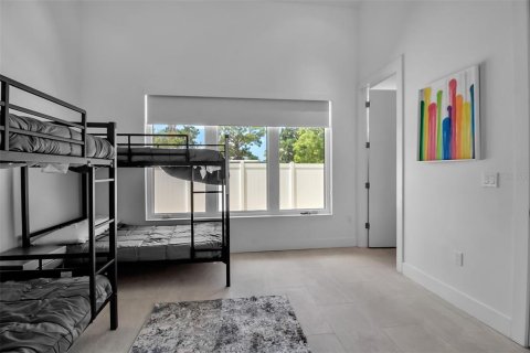 House in Sarasota, Florida 4 bedrooms, 253.72 sq.m. № 1910165 - photo 15