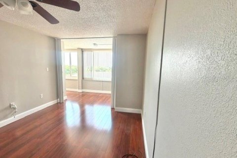 Condo in Winter Haven, Florida, 2 bedrooms № 2233647 - photo 28
