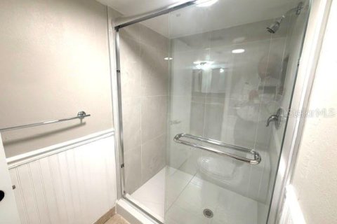 Condo in Winter Haven, Florida, 2 bedrooms № 2233647 - photo 21