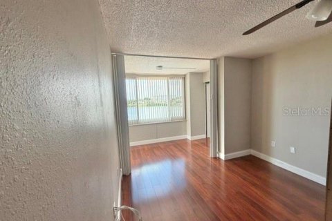 Condo in Winter Haven, Florida, 2 bedrooms № 2233647 - photo 27