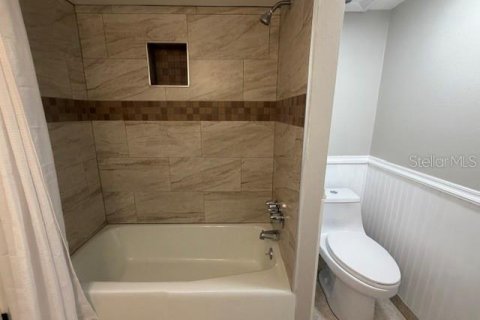 Condo in Winter Haven, Florida, 2 bedrooms № 2233647 - photo 16