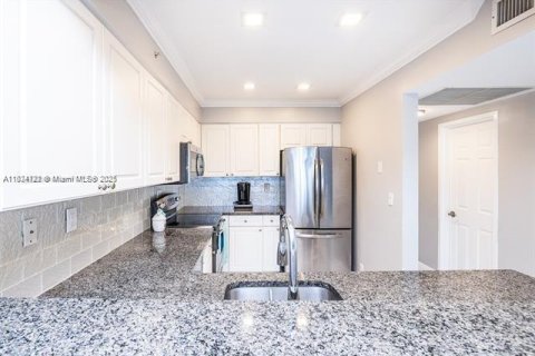 Condo in Hollywood, Florida  № 1813943 - photo 29