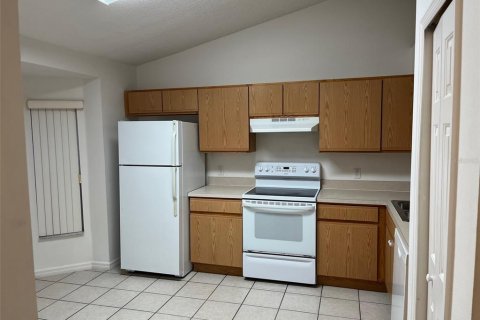 Adosado en alquiler en Kissimmee, Florida, 3 dormitorios, 107.3 m2 № 1787879 - foto 12