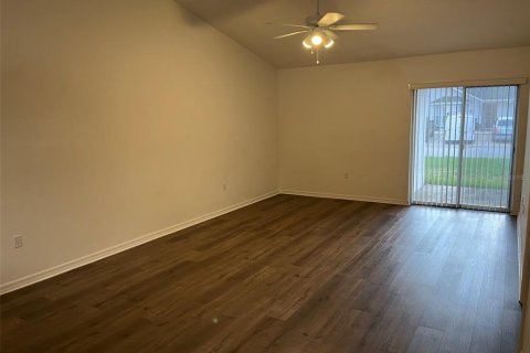 Adosado en alquiler en Kissimmee, Florida, 3 dormitorios, 107.3 m2 № 1787879 - foto 3