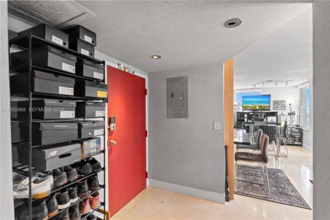 Condominio en venta en Miami, Florida, 2 dormitorios, 105.91 m2 № 2010605 - foto 13