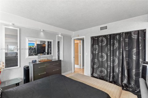 Condominio en venta en Miami, Florida, 2 dormitorios, 105.91 m2 № 2010605 - foto 21