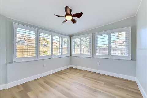 Casa en alquiler en Saint Pete Beach, Florida, 3 dormitorios, 141.58 m2 № 2277881 - foto 23
