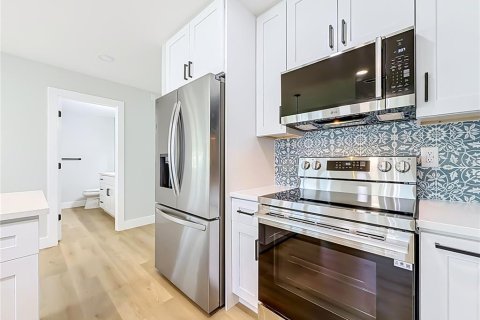 Casa en alquiler en Saint Pete Beach, Florida, 3 dormitorios, 141.58 m2 № 2277881 - foto 19