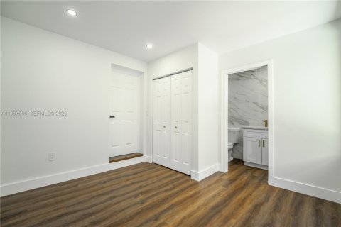 Купить виллу или дом в Майами, Флорида 3 спальни, 109.72м2, № 2049098 - фото 22