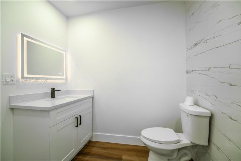 Купить виллу или дом в Майами, Флорида 3 спальни, 109.72м2, № 2049098 - фото 19