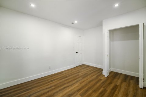 Купить виллу или дом в Майами, Флорида 3 спальни, 109.72м2, № 2049098 - фото 17