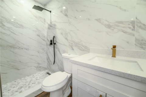 Купить виллу или дом в Майами, Флорида 3 спальни, 109.72м2, № 2049098 - фото 25