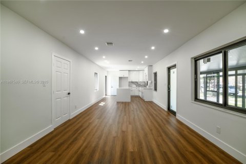 Купить виллу или дом в Майами, Флорида 3 спальни, 109.72м2, № 2049098 - фото 9