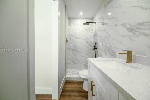 Купить виллу или дом в Майами, Флорида 3 спальни, 109.72м2, № 2049098 - фото 24