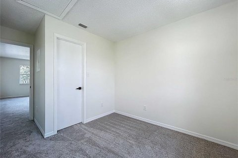 Casa en venta en Plant City, Florida, 5 dormitorios, 311.97 m2 № 1782186 - foto 17