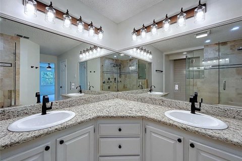 Casa en venta en Plant City, Florida, 5 dormitorios, 311.97 m2 № 1782186 - foto 19