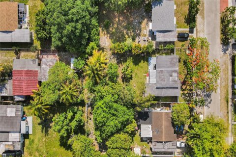 Villa ou maison à vendre à North Miami, Floride: 3 chambres, 123 m2 № 1865213 - photo 13