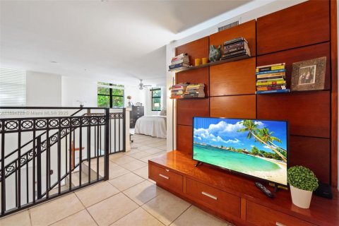 Купить таунхаус в Корал-Гейблс, Флорида 1 спальня, 105.07м2, № 1949135 - фото 24