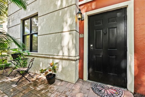 Купить таунхаус в Корал-Гейблс, Флорида 1 спальня, 105.07м2, № 1949135 - фото 9