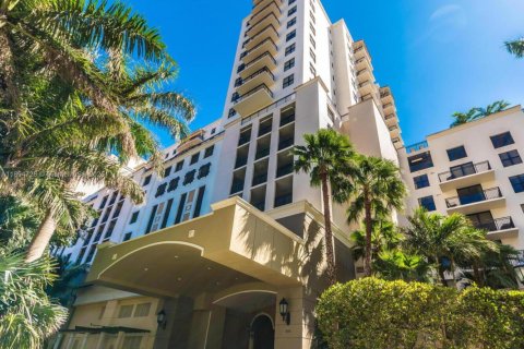 Купить таунхаус в Корал-Гейблс, Флорида 1 спальня, 105.07м2, № 1949135 - фото 3